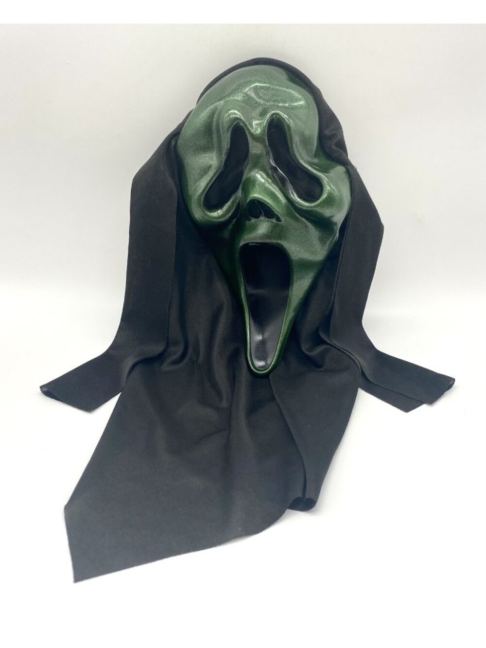 Easter Unlimited Dark Metallic Green Scream Ghostface Mask